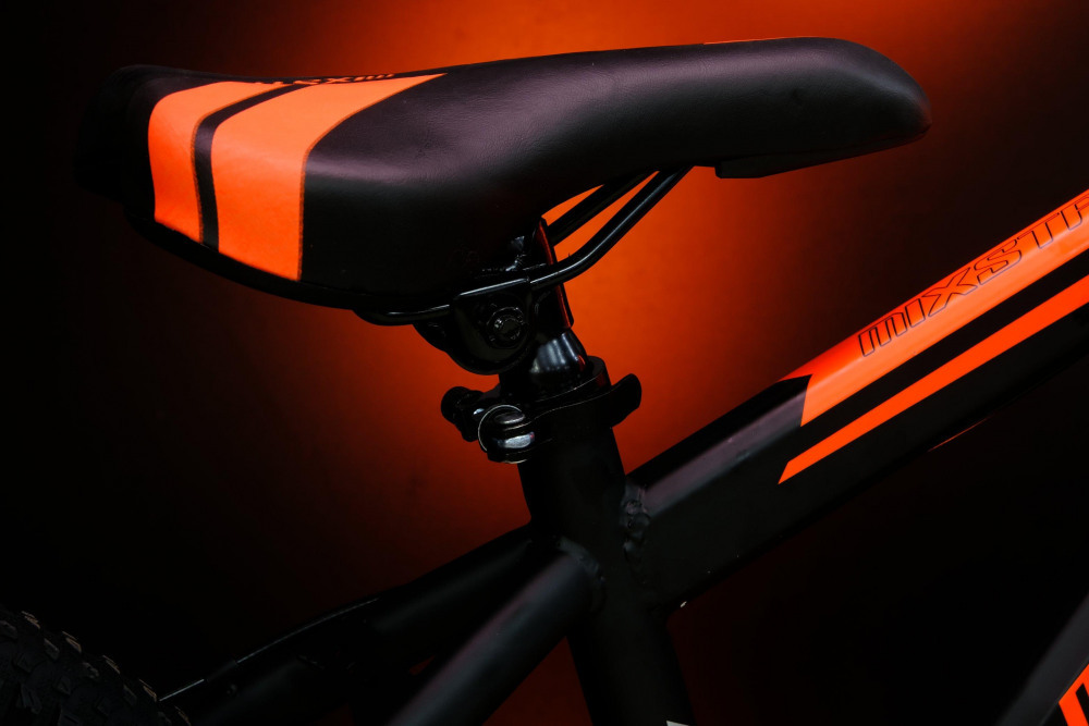 MIXSTAR N20 Чёрный/Оранжевый